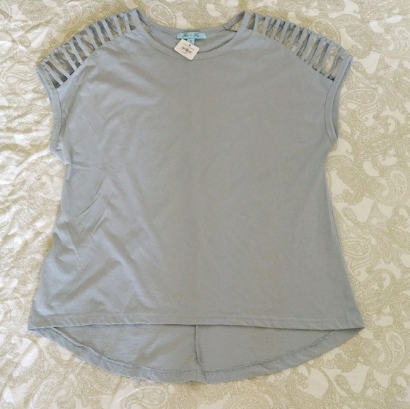 She + Sky🌌 Cage Sleeve Top Size Small - NWT - Picture 7 of 7